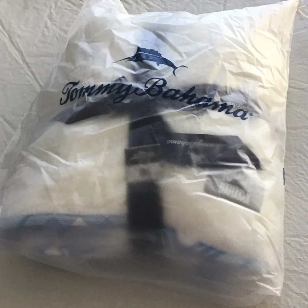 Tommy Bahama Soft White and Light Blue Blanket